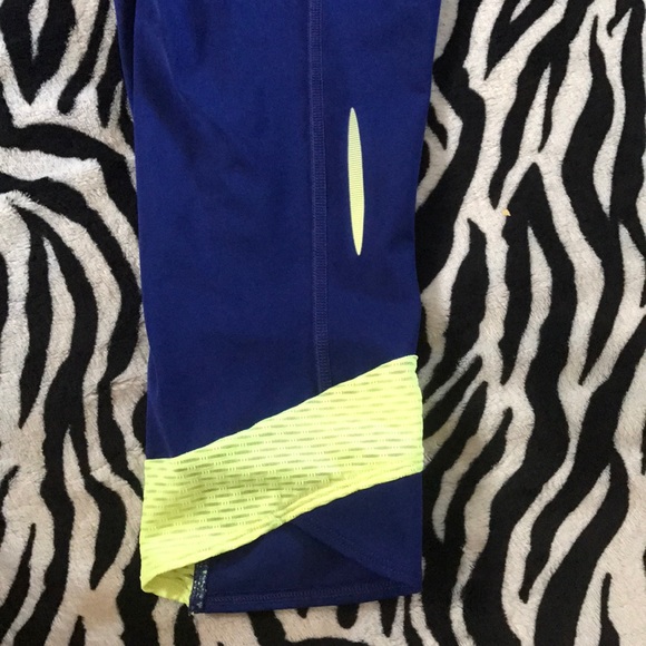 UA capris - Size small - Picture 3 of 3